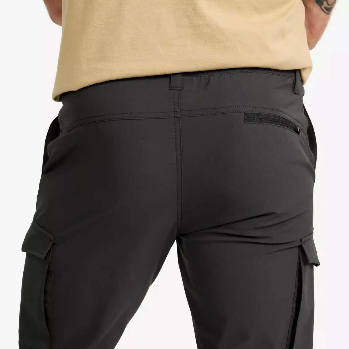 Adventure 3/4 Cargo Stretch Pants Men Anthracite Adventure 3/4 Cargo Stretch Pants Men Anthracite
