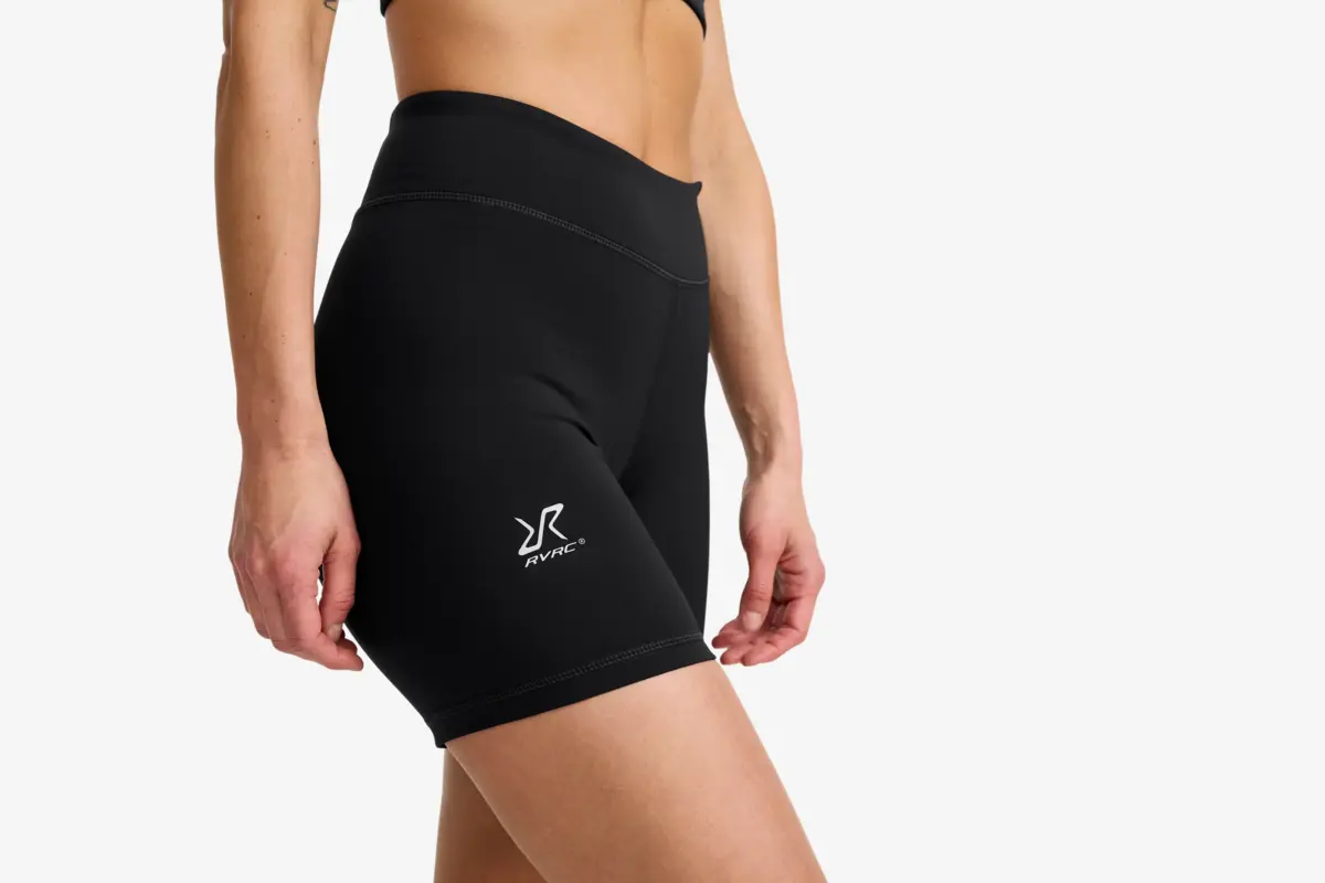 Flow högmidjade hotpants för damer, svarta Flow högmidjade hotpants för damer, svarta