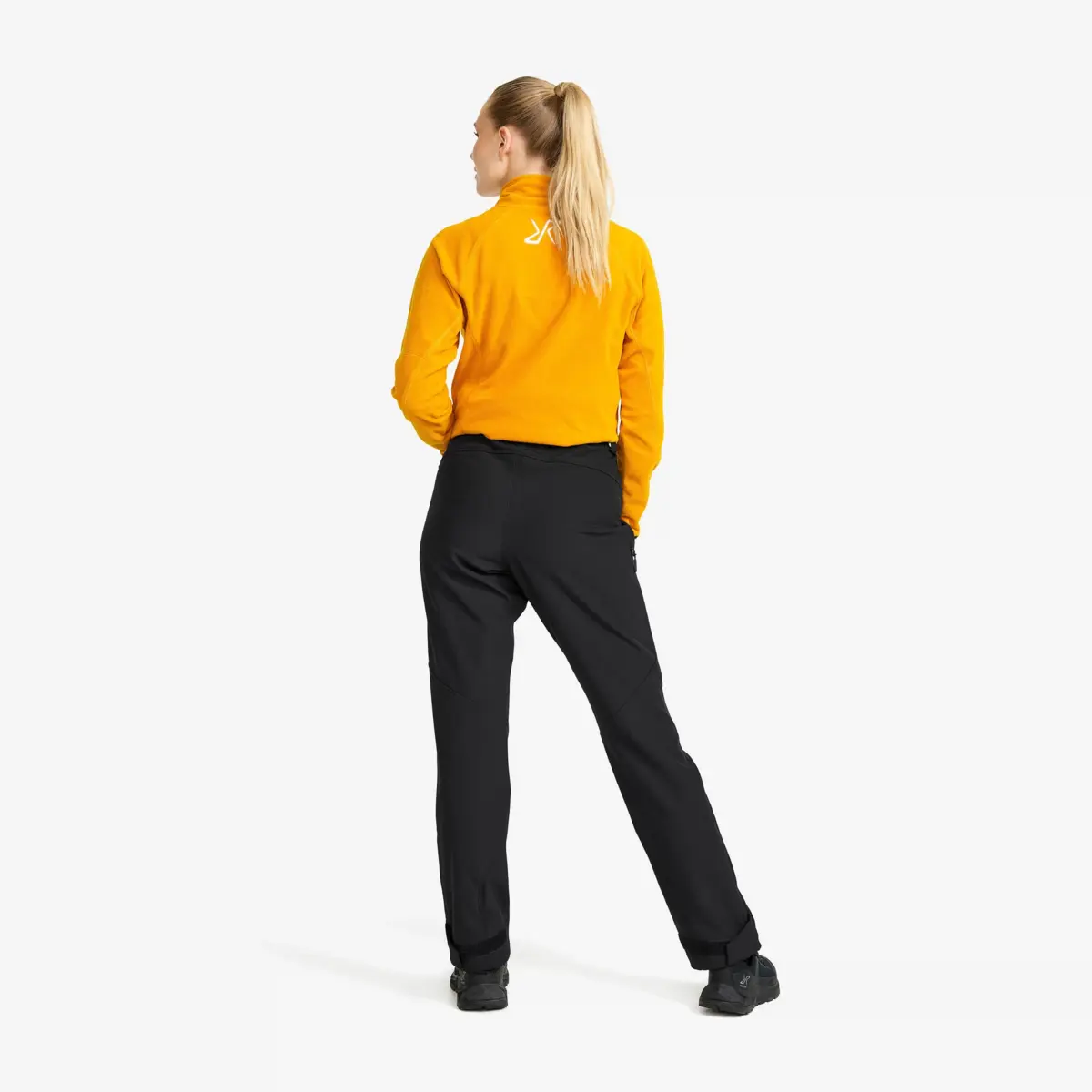 Hiball Essential Softshell-byxor för kvinnor, svarta Hiball Essential Softshell-byxor för kvinnor, svarta