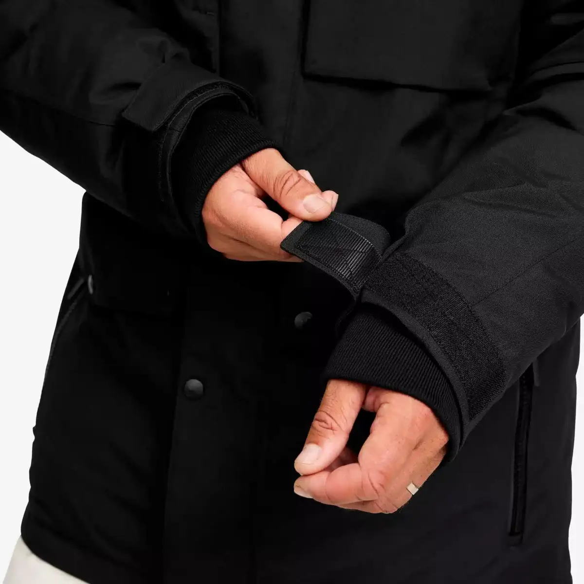 Saviour Tech 2L Insulated Parka Men Black Saviour Tech 2L Insulated Parka Men Black