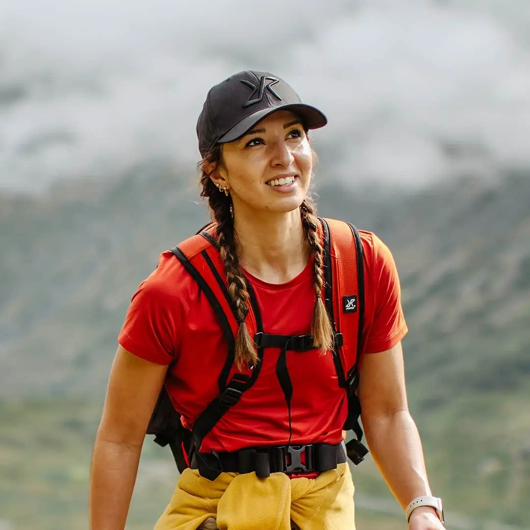 Snapback-keps med logotyp  Svart