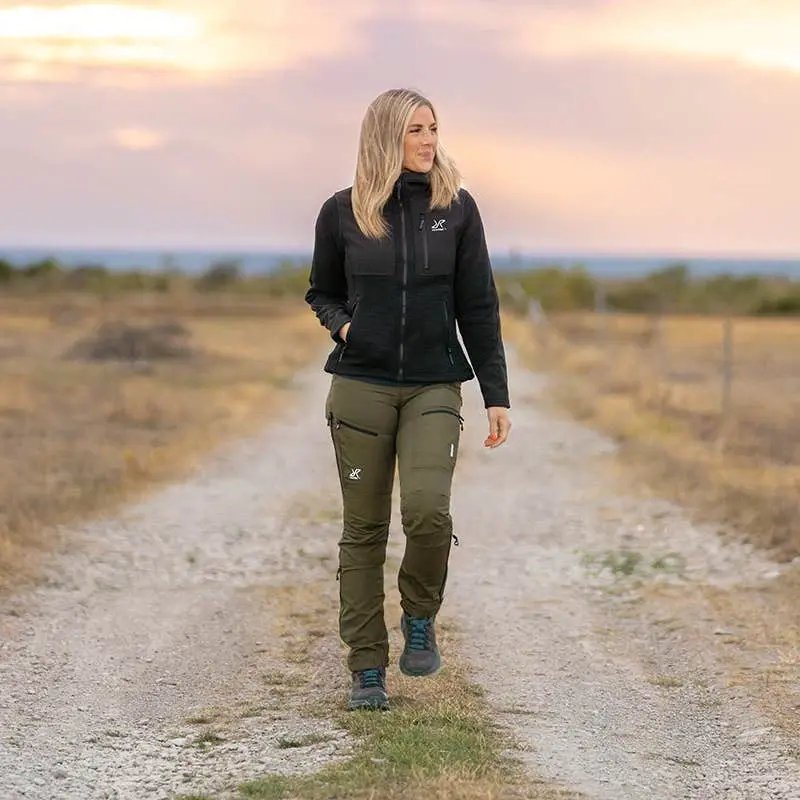 Wander Pro Wool Hoodie Women Charcoal Black